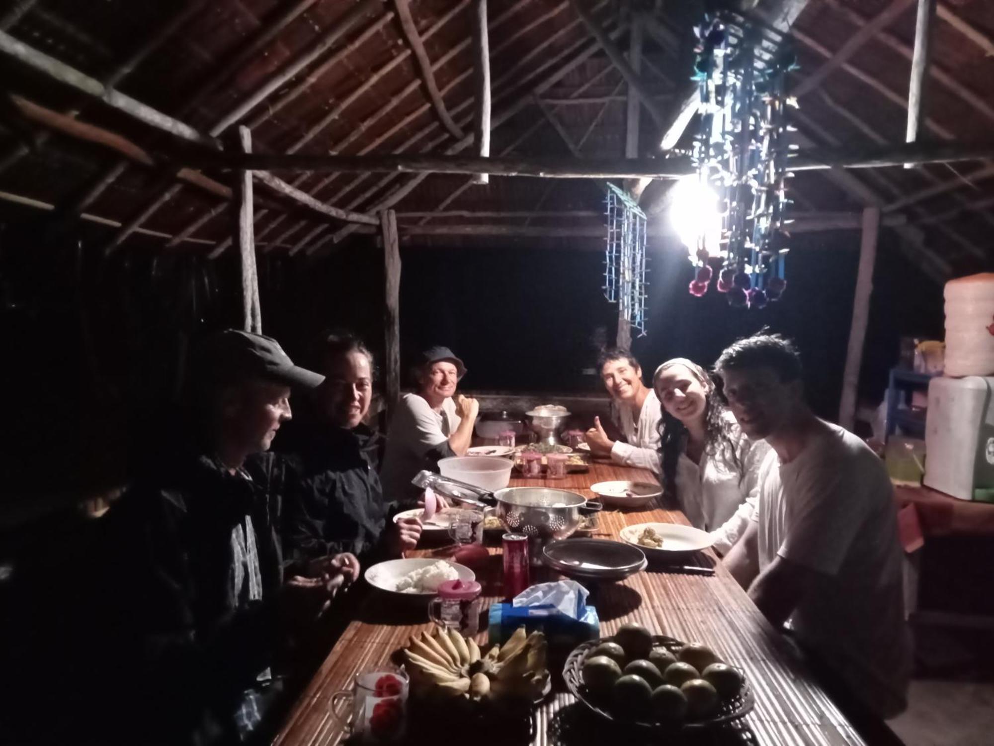 Ransiwor Homestay Kri Экстерьер фото