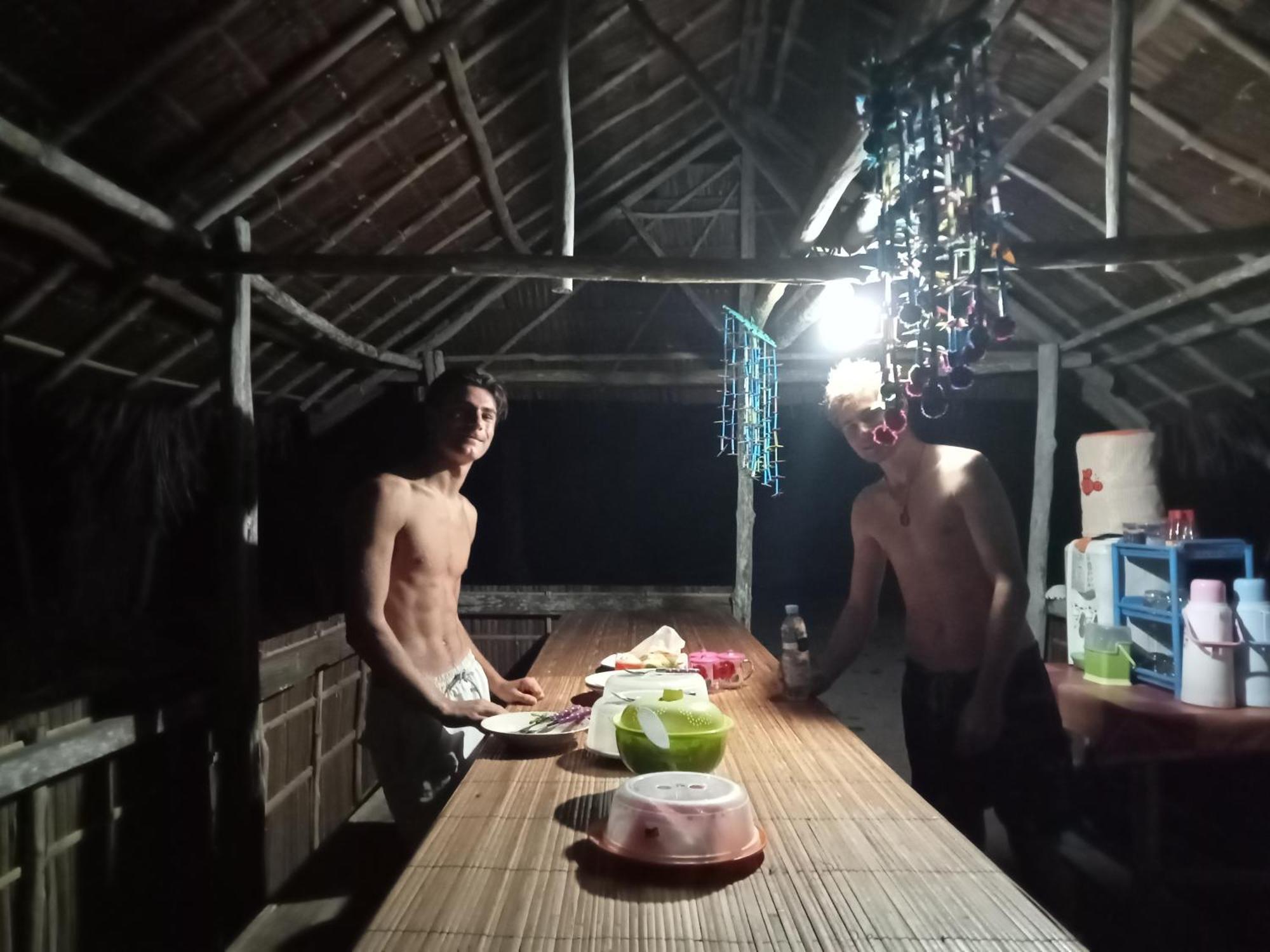 Ransiwor Homestay Kri Экстерьер фото